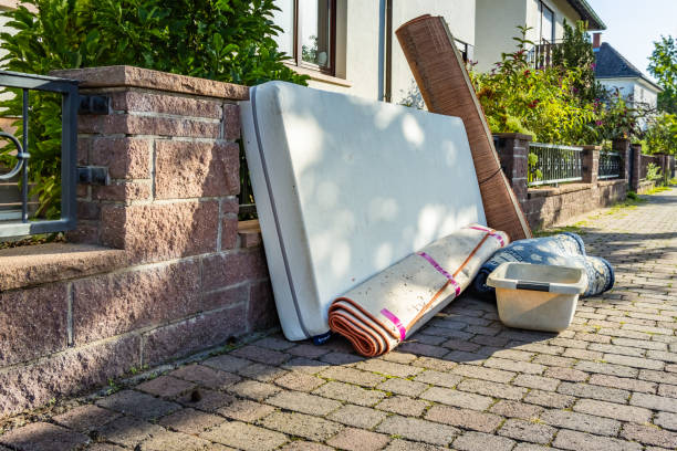 Best Construction Debris Removal  in Carlisle, OH
